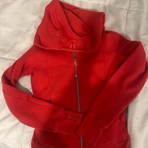 red full zip lululemon scuba